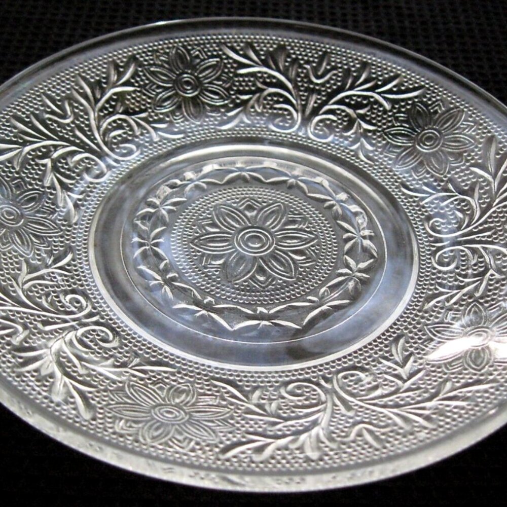 Vintage Anchor Hocking Clear Glass Floral Sandwich Pattern Saucer (2)
